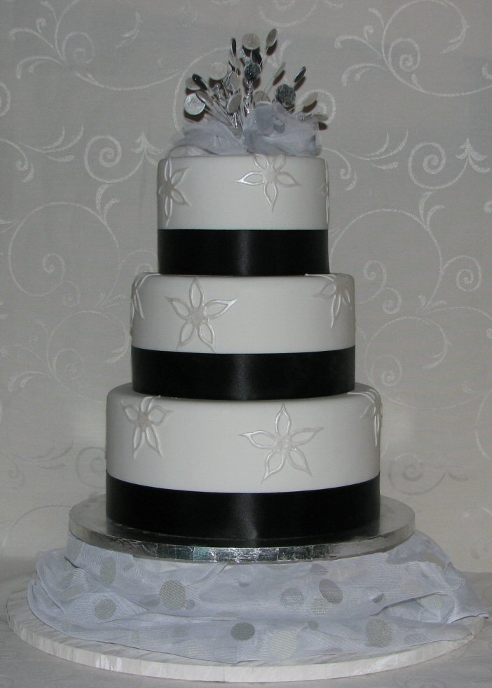 Wellington Cakes Black and Silver Wedding Cake